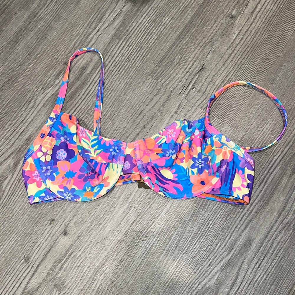 Kulani Kinis Floral Bikini Top - Multicolor